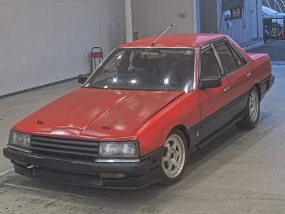Nissan SKYLINE  с аукциона в Японии