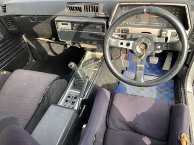 Nissan SKYLINE  с аукциона в Японии