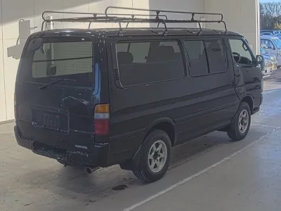 Toyota HIACE VAN  с аукциона в Японии