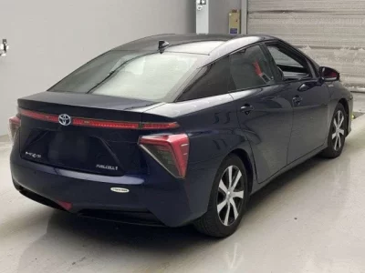 Toyota MIRAI  с аукциона в Японии
