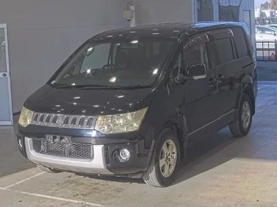 Mitsubishi DELICA D5  с аукциона в Японии