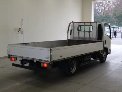 Isuzu ELF  с аукциона в Японии