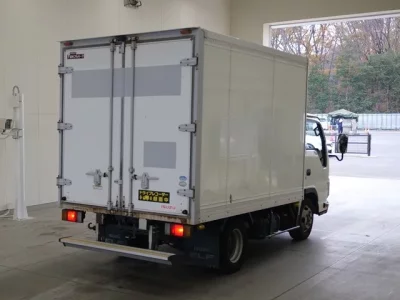 Isuzu ELF  с аукциона в Японии