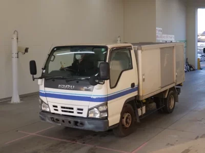 Isuzu ELF