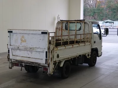 Isuzu ELF  с аукциона в Японии