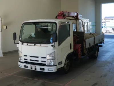 Isuzu ELF  с аукциона в Японии