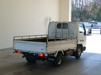 Nissan TRUCK  с аукциона в Японии