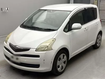 Toyota RACTIS  с аукциона в Японии