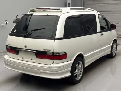Toyota ESTIMA  с аукциона в Японии