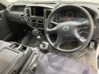 Nissan CARAVAN VAN лот № 20042 оценка RA  с аукциона в Японии 3