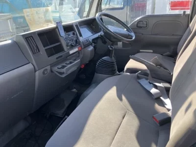 Isuzu ELF  с аукциона в Японии