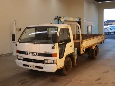 Isuzu ELF  с аукциона в Японии