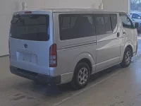 Toyota HIACE VAN лот № 20056 оценка 3.5  с аукциона в Японии 1