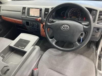 Toyota HIACE VAN  с аукциона в Японии