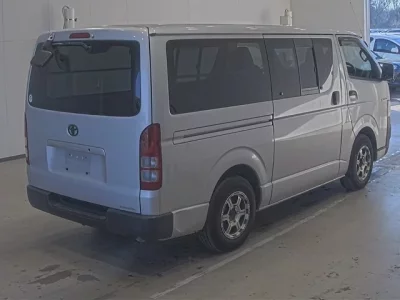 Toyota HIACE VAN  с аукциона в Японии