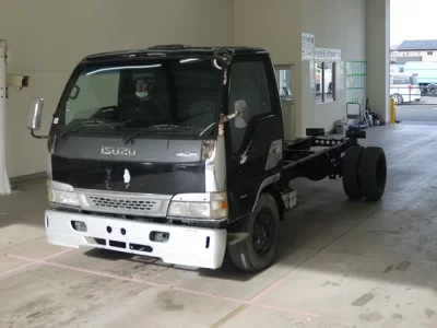 Isuzu ELF  с аукциона в Японии