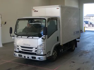 Isuzu ELF