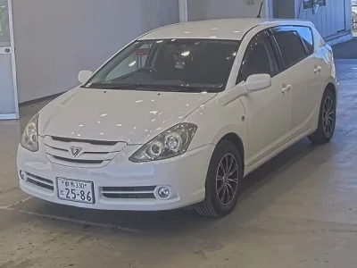 Toyota CALDINA  с аукциона в Японии