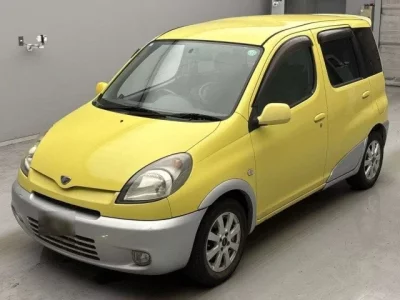 Toyota FUNCARGO  с аукциона в Японии