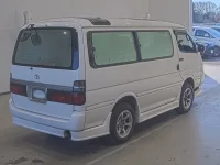 Toyota HIACE лот № 20090 оценка RA  с аукциона в Японии 1