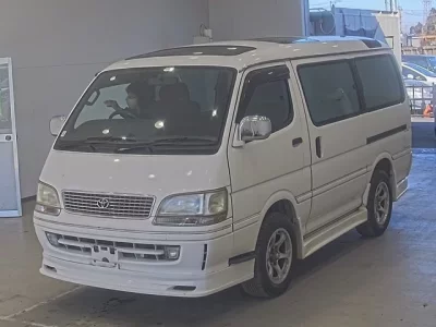 Toyota HIACE  с аукциона в Японии