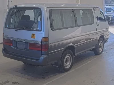 Toyota HIACE  с аукциона в Японии
