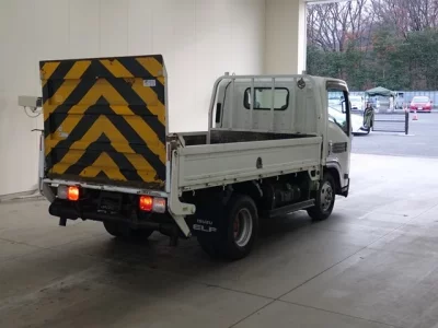 Isuzu ELF  с аукциона в Японии