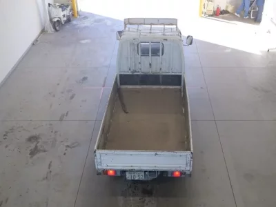 Isuzu ELF  с аукциона в Японии