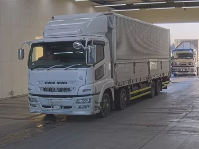 Mitsubishi SUPER GREAT  с аукциона в Японии