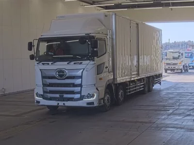 Hino PROFIA  с аукциона в Японии