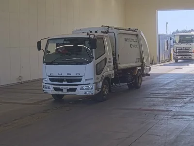 Mitsubishi FUSO FIGHTER
