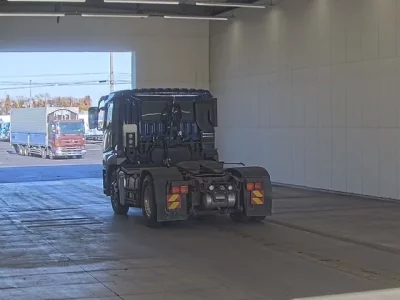 Mitsubishi SUPER GREAT  с аукциона в Японии