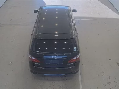 Toyota IPSUM  с аукциона в Японии