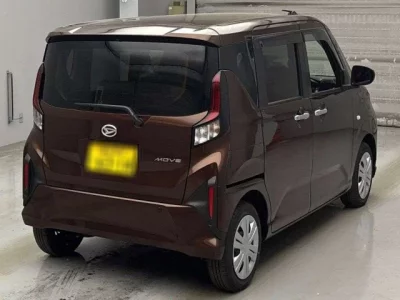 Daihatsu MOVE  с аукциона в Японии