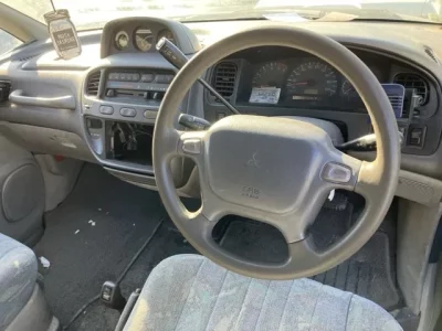 Mitsubishi DELICA  с аукциона в Японии