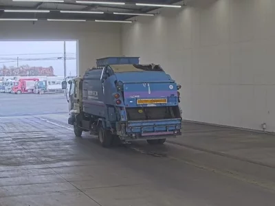 Isuzu FORWARD  с аукциона в Японии