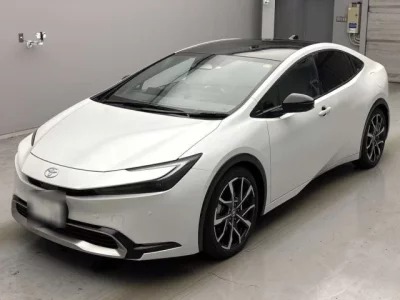 Toyota PRIUS PHV  с аукциона в Японии