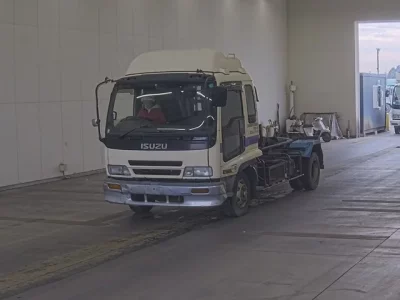 Isuzu FORWARD  с аукциона в Японии