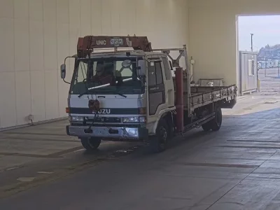 Isuzu FORWARD  с аукциона в Японии