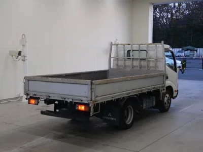 Toyota DYNA  с аукциона в Японии