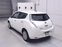 Nissan LEAF лот № 10042 оценка 4  с аукциона в Японии 1