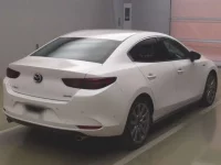 Mazda MAZDA3 лот № 72144 оценка 4  с аукциона в Японии 1