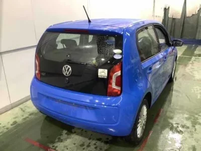 Volkswagen UP  с аукциона в Японии