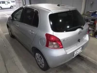 Toyota VITZ лот № 3022 оценка R  с аукциона в Японии 4