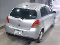Toyota VITZ лот № 3022 оценка R  с аукциона в Японии 1