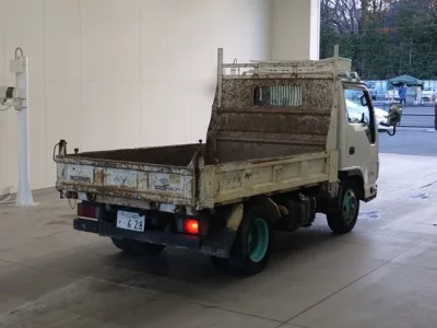 Isuzu ELF  с аукциона в Японии