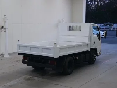 Isuzu ELF  с аукциона в Японии