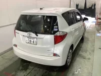 Toyota RACTIS лот № 1043 оценка 3.5  с аукциона в Японии 1