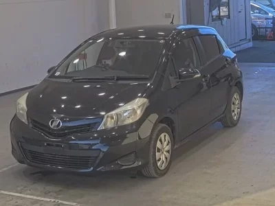 Toyota VITZ  с аукциона в Японии