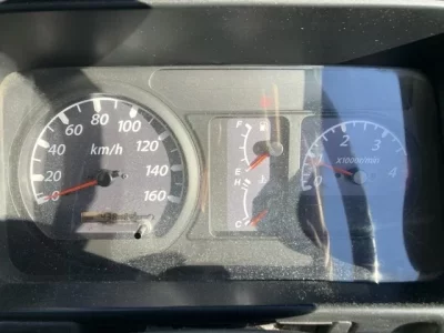 Isuzu ELF  с аукциона в Японии